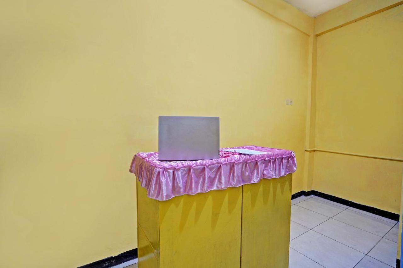 Hotel Oyo Life 91947 Kost Barokah Syariah Mojokerto Exterior foto